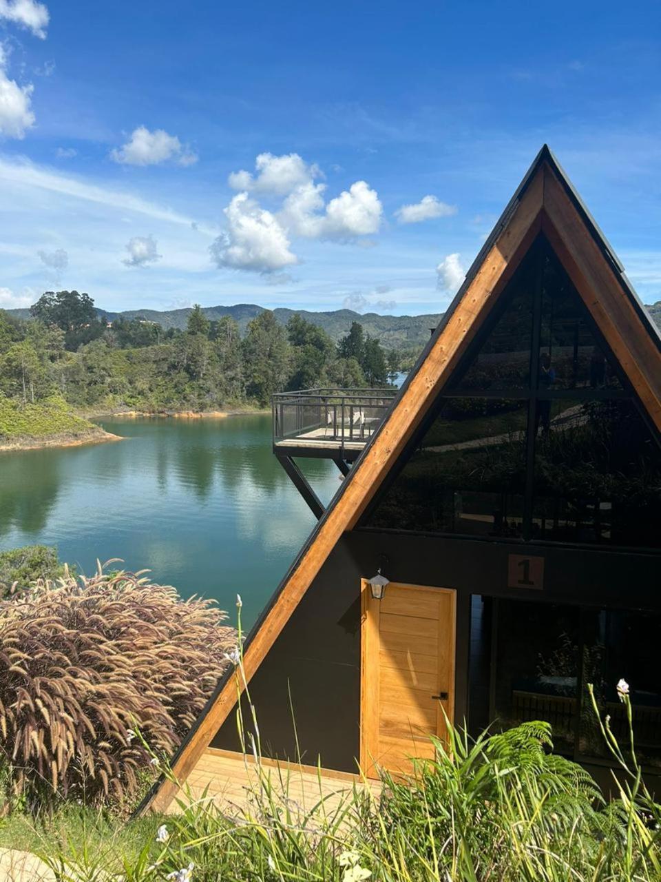 Gretel Chalets Suizo Guatape Luaran gambar