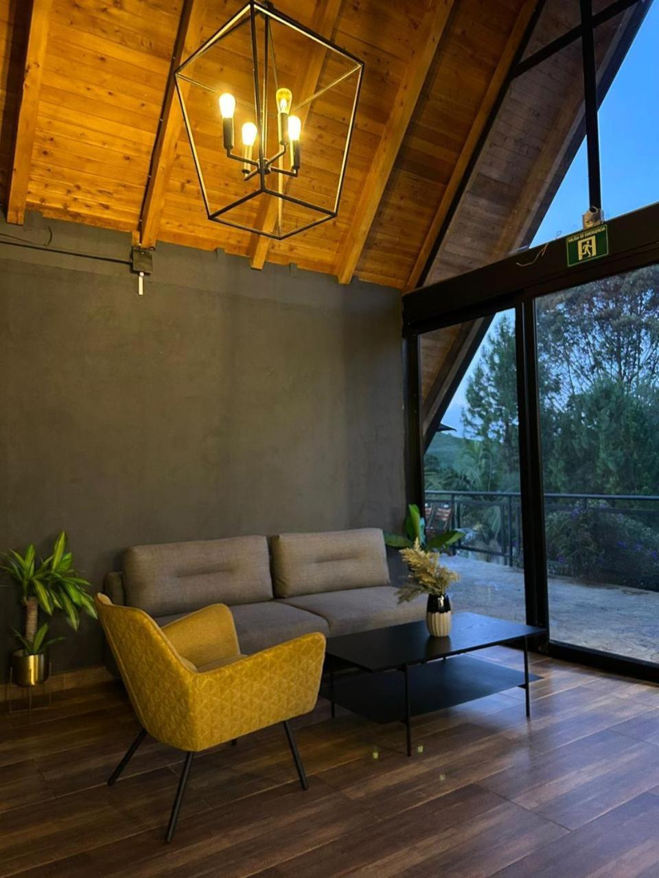 Gretel Chalets Suizo Guatape Luaran gambar